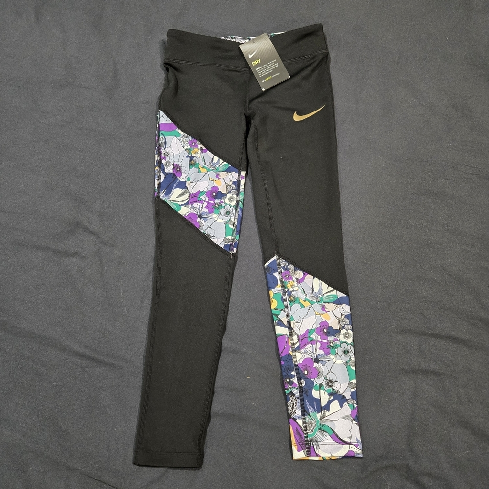 NWT Nike Leggings Dri Fit Tight Fit Girl's Size Small Retail $35 Black & Floral